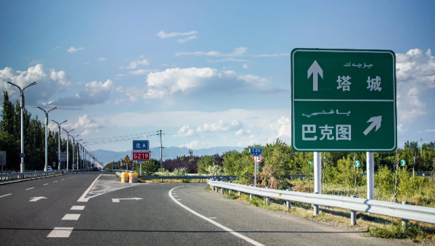 2025新澳资料免费大全,马云现身阿里巴巴杭州园区,重点解答解释落实_入门版V13.18