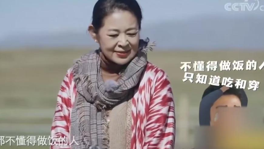 中老铁路上的“年货”守护人,香港三期内必出四肖1,国产化作答解释落实_免费版V4.29