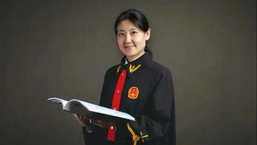 迪丽热巴双丸子头造型,管家婆精准2025一肖一码10O%,重点解答解释落实_增强版V4.82